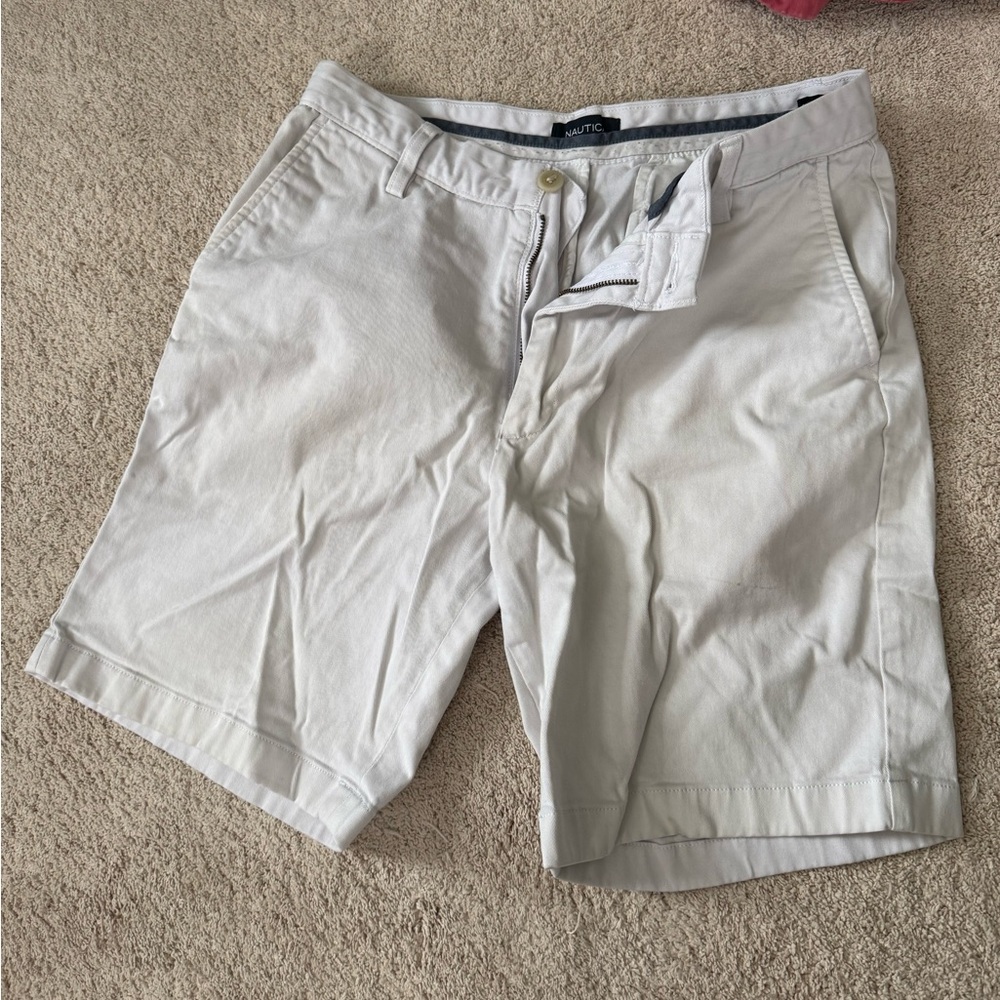 Nautica size 30 men’s golf shorts